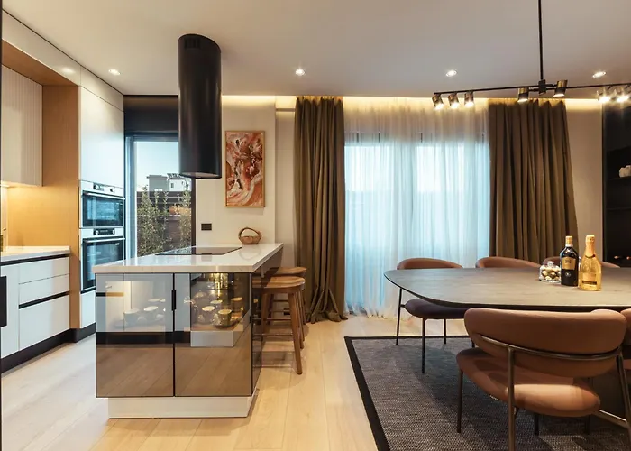 Sael Privè * Golem (Tirana)