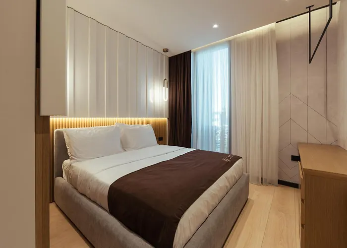 Sael Privè Golem (Tirana)