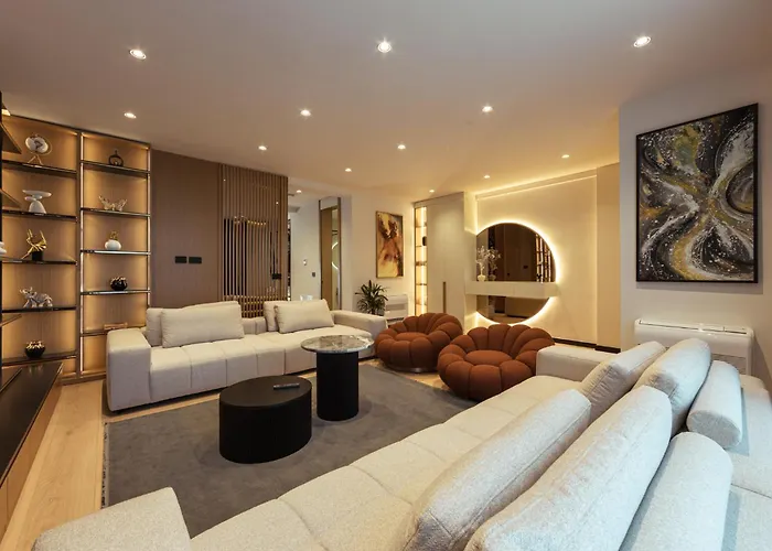 Sael Privè Golem (Tirana)