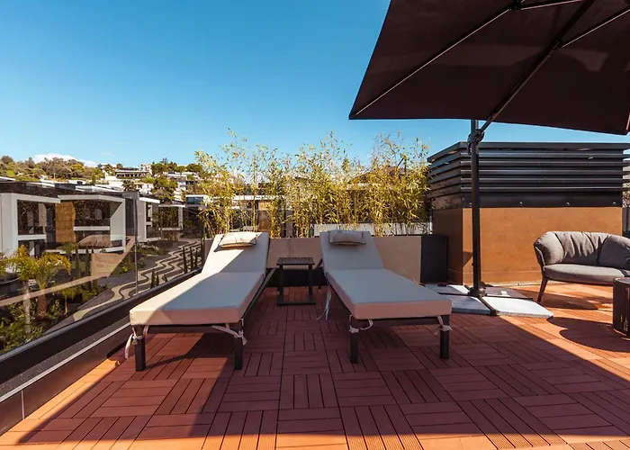 Sael Privè * Golem (Tirana)