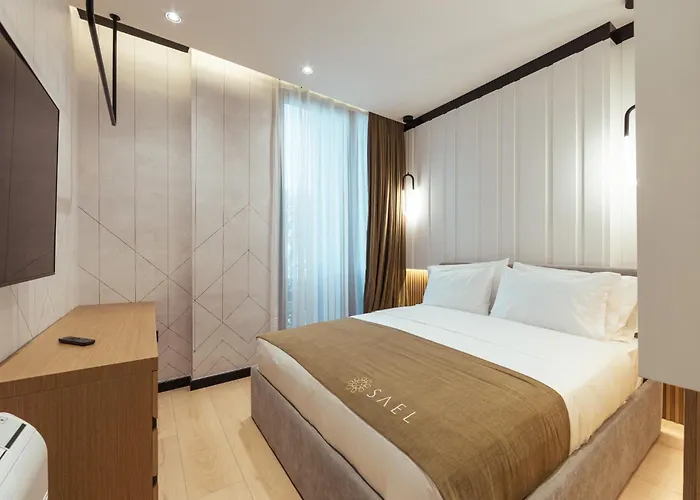 Sael Prive * Golem (Tirana)